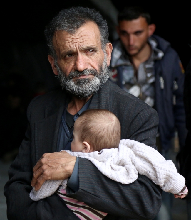 Doğu Guta'dan zorunlu tahliyeler sürüyor